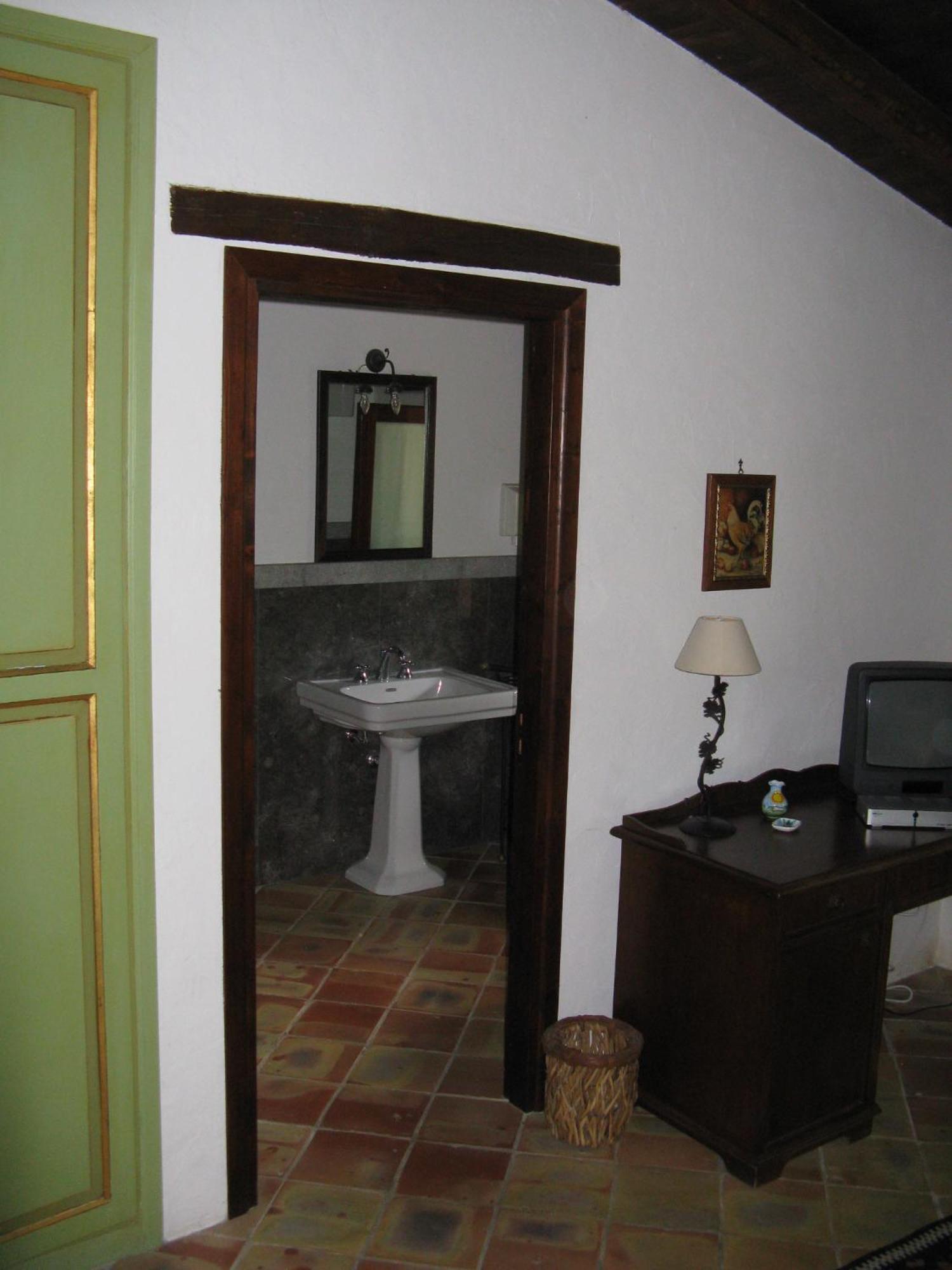 Вилла Crapa Licca Ventimiglia di Sicilia Номер фото