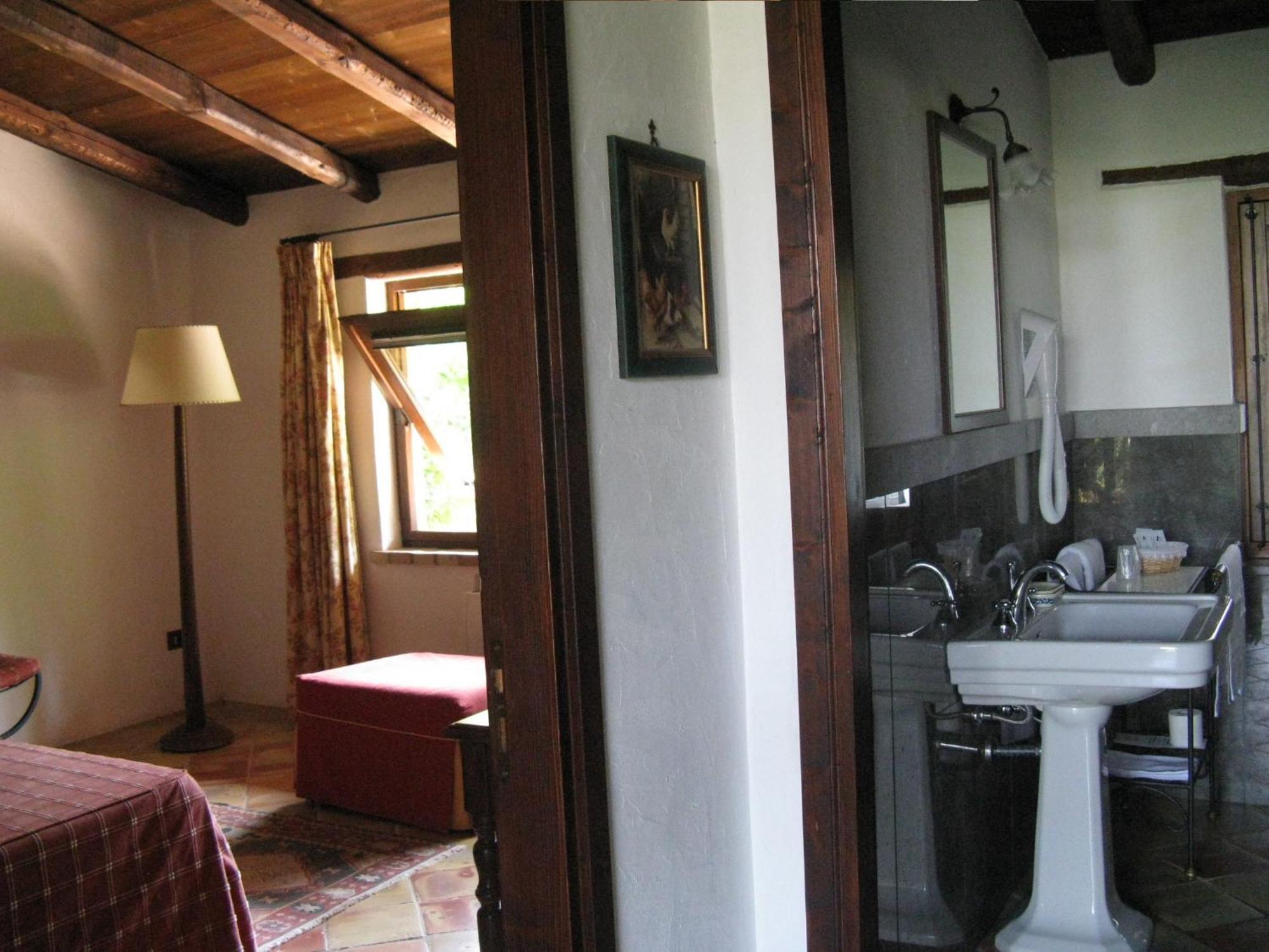 Вилла Crapa Licca Ventimiglia di Sicilia Номер фото
