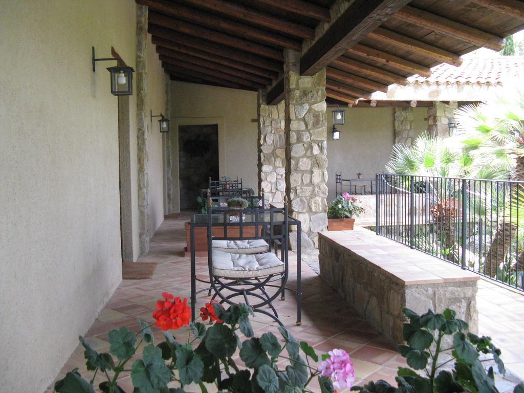 Вилла Crapa Licca Ventimiglia di Sicilia Номер фото