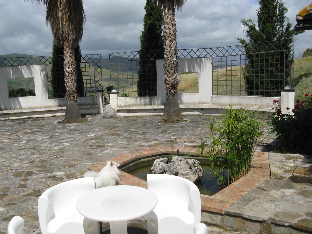 Вилла Crapa Licca Ventimiglia di Sicilia Экстерьер фото