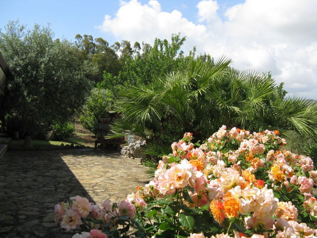 Вилла Crapa Licca Ventimiglia di Sicilia Экстерьер фото